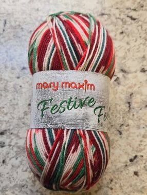 New Mary Maxim Festive Feet Smartwash Wool Yarn in Happy Holidays
